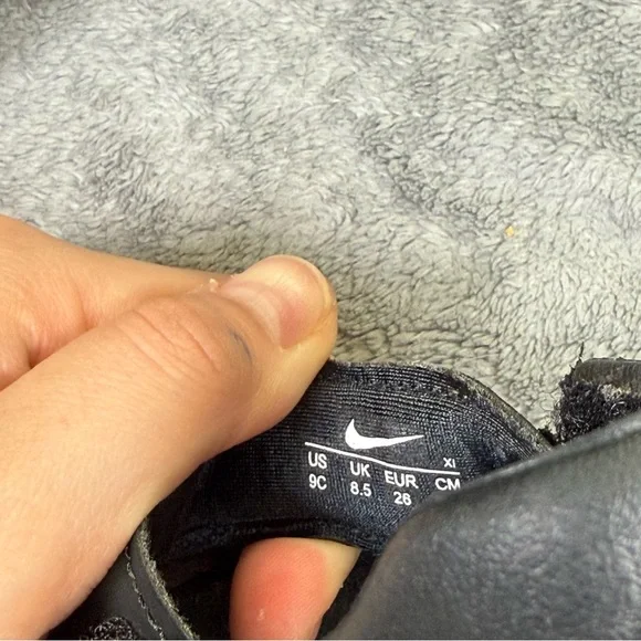 Nike Toddler 9c Sunray Protect Water Shoes Velcro Closed Toe Sandals - Picture 3 of 3